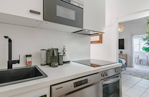 North Bondi Apartment | HolidayRento The Palm House North Bondi