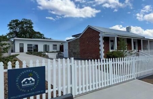 Cooma House | Hollyberry House Wellness BnB