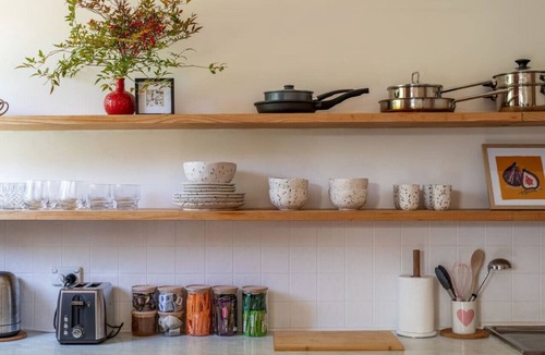 East Launceston House | Hollybrooke Cottage, prestige suburb in Launceston