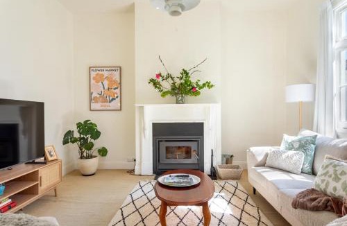 East Launceston House | Hollybrooke Cottage, East Launceston