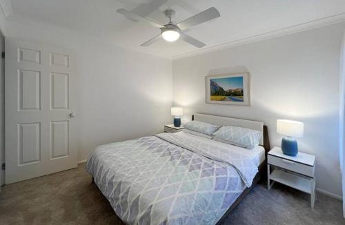 Sunshine Bay House | Home, but closer to the beach