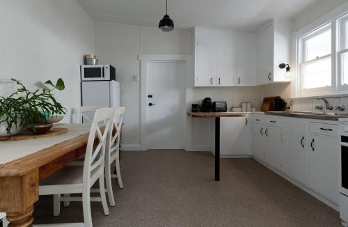 East Launceston House | Homey East Launceston Retreat