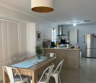Bertram House | Homy Kwinana
