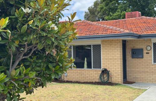 Rivervale Villa | Hop skip and a jump to City and Optus Stadium