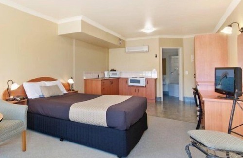 Warrnambool Hotel | Hopkins House Motel & Apartments