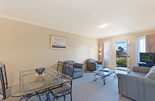 Warrnambool Hotel | Hopkins House Motel & Apartments