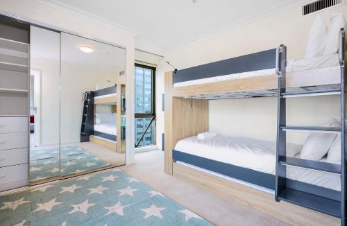 Chinatown Apartment | Horizon on Russell CBD Living with Pool, Gym & Access