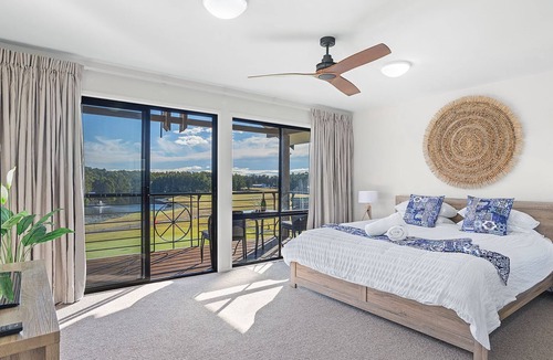 Salamander Bay House | Horizons Fairway Views Townhouse 108 - Golfers Getaway - stay right on the championship course!