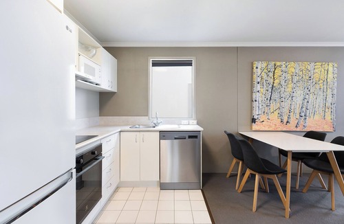 Jindabyne Hotel | Horizons Lake Jindabyne