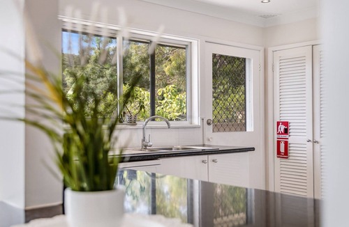 Hardys Bay House | Horizons on Heath Hardys Bay