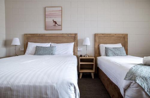 Esperance Hotel | Hospitality Esperance SureStay Collection by Best Western