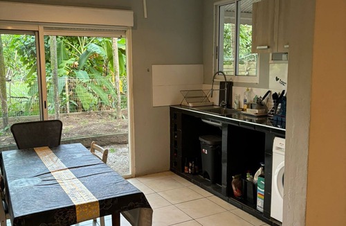 Remire Montjoly Hostel | Hostel Le Toucan (Room III) shared accommodation