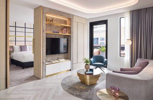 Melbourne Central Business District Hotel | Hotel Indigo Melbourne Little Collins by IHG