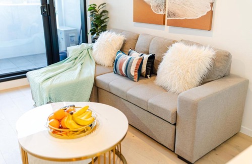 Box Hill Apartment | Hotel-style Apartment BoxHill FREE Parking Netflix