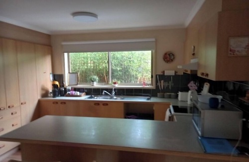 Rosebud House | House in Rosebud walking distance to beach, shops and parks