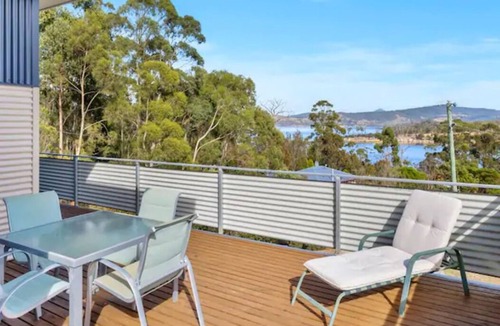 Randalls Bay House | House near the beach