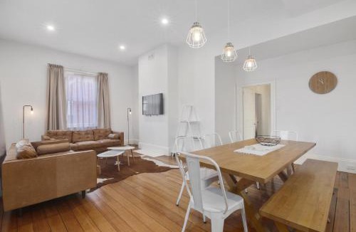 Hobart Central Business District House | House on Grosvenor