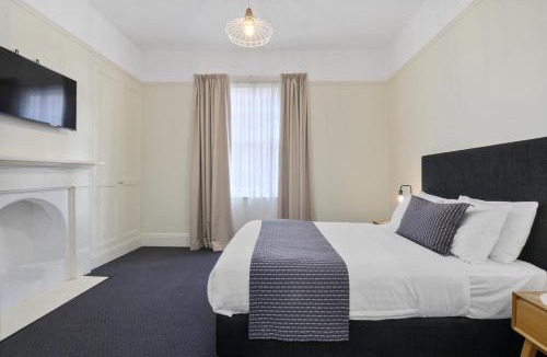 Hobart Central Business District House | House on Grosvenor