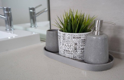Kiama House | House on the Hill - Wifi, Air conditioning, comfort and style