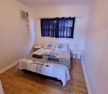 Lake Wangary House | Howsthaserenitee - 3BR house with bay views