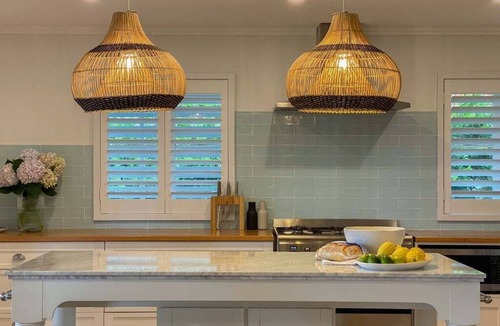Berry House | Huckleberry House - charming house in Berry