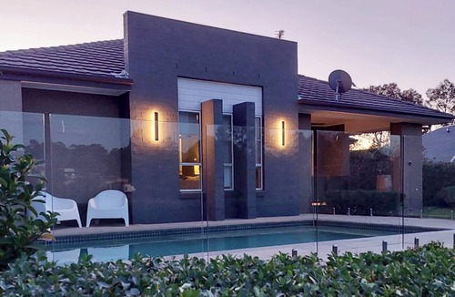 Pokolbin House | HUNTER VALLEY PREMIUM PROPERTY WITH VINTAGE GOLF COURSE FRONTAGE