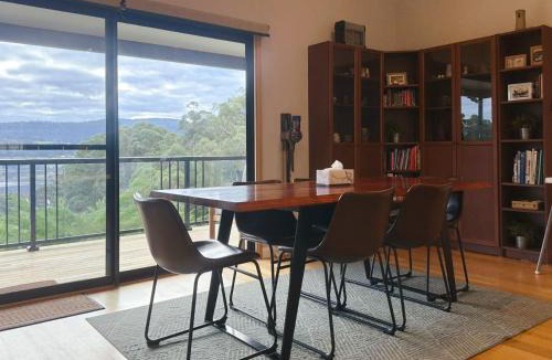 Cradoc House | Huon Heights Hideaway at Cygnet Coast