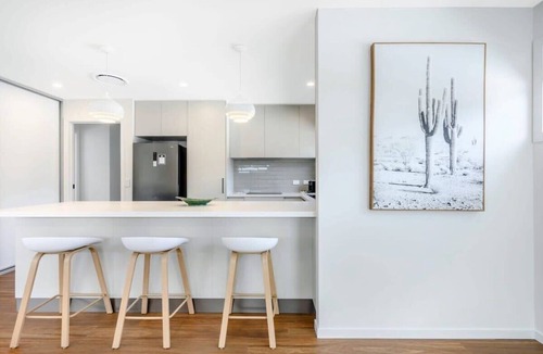Warrane Villa | "Huon Villa" No.8 – 10 Mins to Airport/CBD.