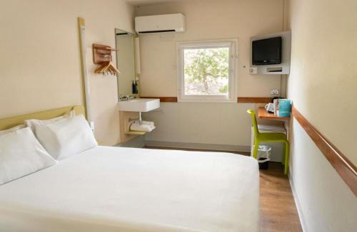 Melbourne Airport Hotel | ibis Budget - Melbourne Airport