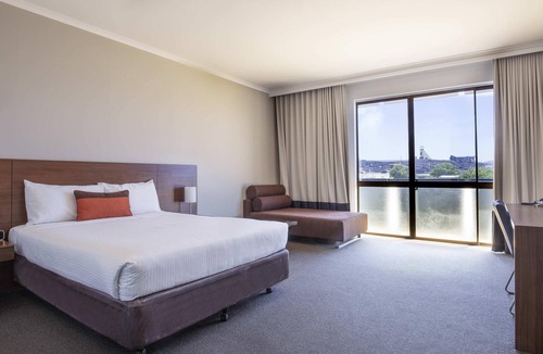 Mount Isa City Hotel | Ibis Styles Mt Isa Verona