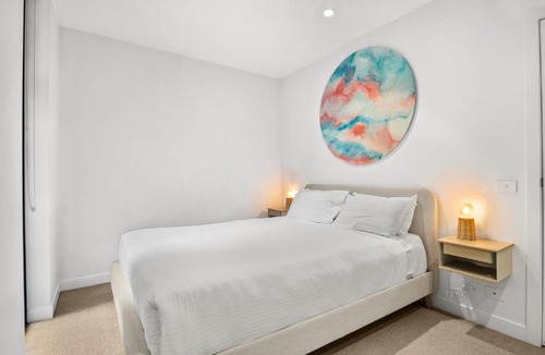 Melbourne Central Business District Apartment | Ikebana 1BR with Walk to CBD & Queen Vic Market