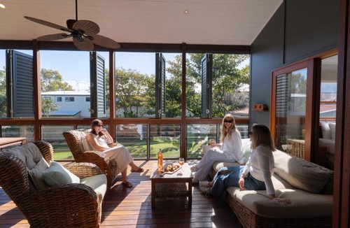 Dicky Beach Apartment | iluna at Dicky Beach