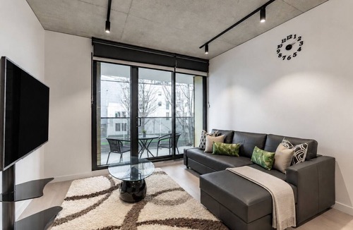 North Melbourne Apartment | Indigo by Ready Set Stay