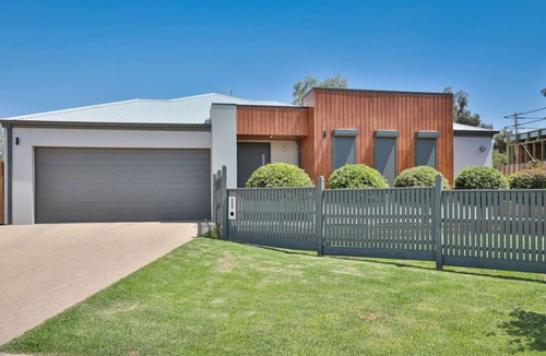 Mildura House | Indulge Luxury Homes - Dockside Marina
