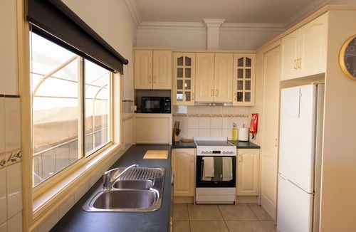 Mildura Central Business District House | Indulge - Private Pine