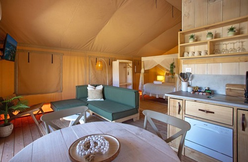 One Mile Other | Ingenia Holidays One Mile Beach