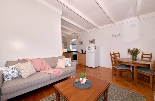 Surf Coast House | Inlet Shack - 300 meters to the beach!