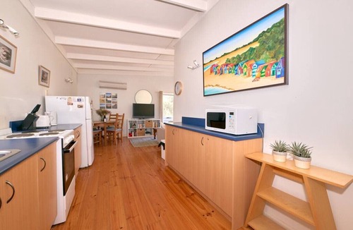 Surf Coast House | Inlet Shack - 300 meters to the beach!