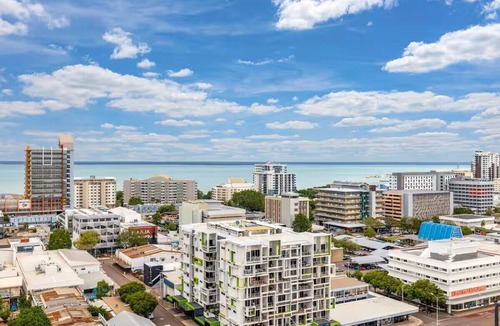 Darwin City Centre Apartment | Inner CBD Hotel Studio Apartment, High Rise Harbour Views, Balcony, Pool & Gym