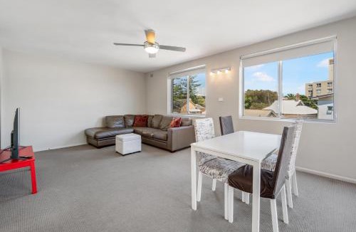 Port Macquarie Apartment | Innes Court Unit 5 7 Sunset Parade