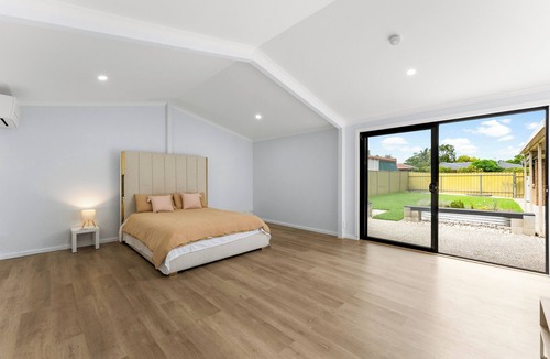 Craigmore House | Inviting 5 Bedroom Home – Warm, Cosy & Spacious