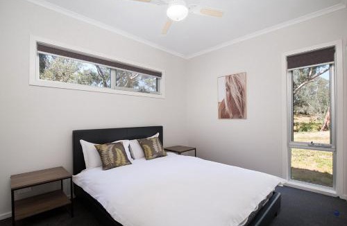 Homewood House | Ironbark Cabin at Homewood Lodge