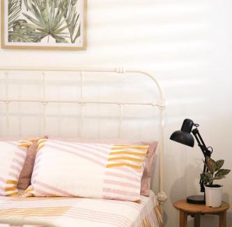 Nelly Bay House | Island Cottages