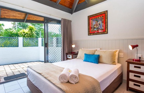 Nelly Bay Resort | Island Leisure Resort