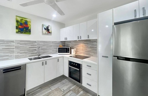 Arcadia Apartment | Island View Unit 2