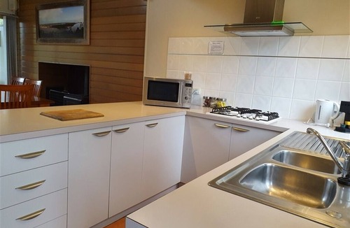 Forge Creek Apartment | Ivanhoe - 1 Nt(waterfront)