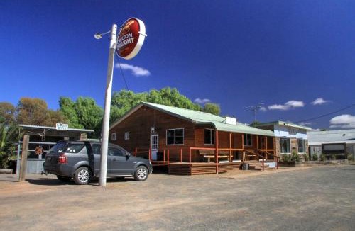 Ivanhoe Hotel | Ivanhoe Hotel Motel
