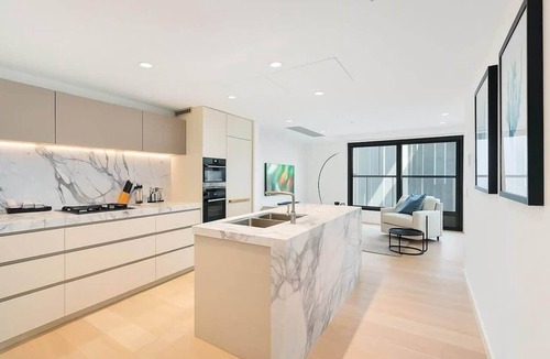 Surfers Paradise Apartment | J Tower North Ocean 1BR
