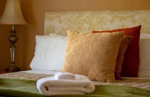 Jamieson Apartment | Jamieson Cottages by the River 3