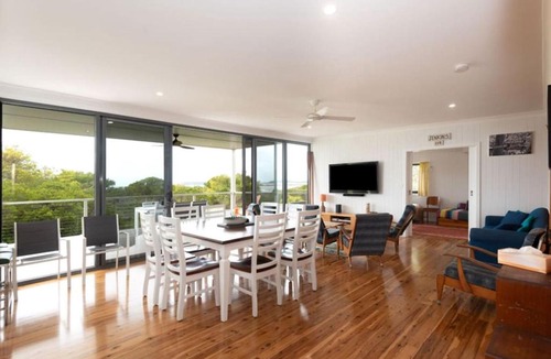 Tomakin House | Jenkins Beach House Galwad y mor Call of the Sea